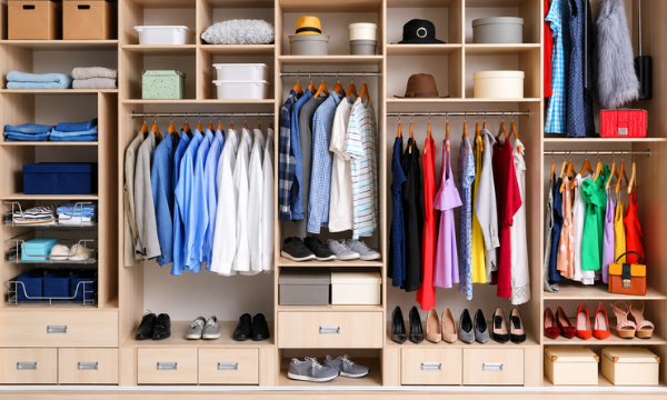 Organizacao-de-Guarda-Roupa_-Aprenda-a-Separar-as-Pecas